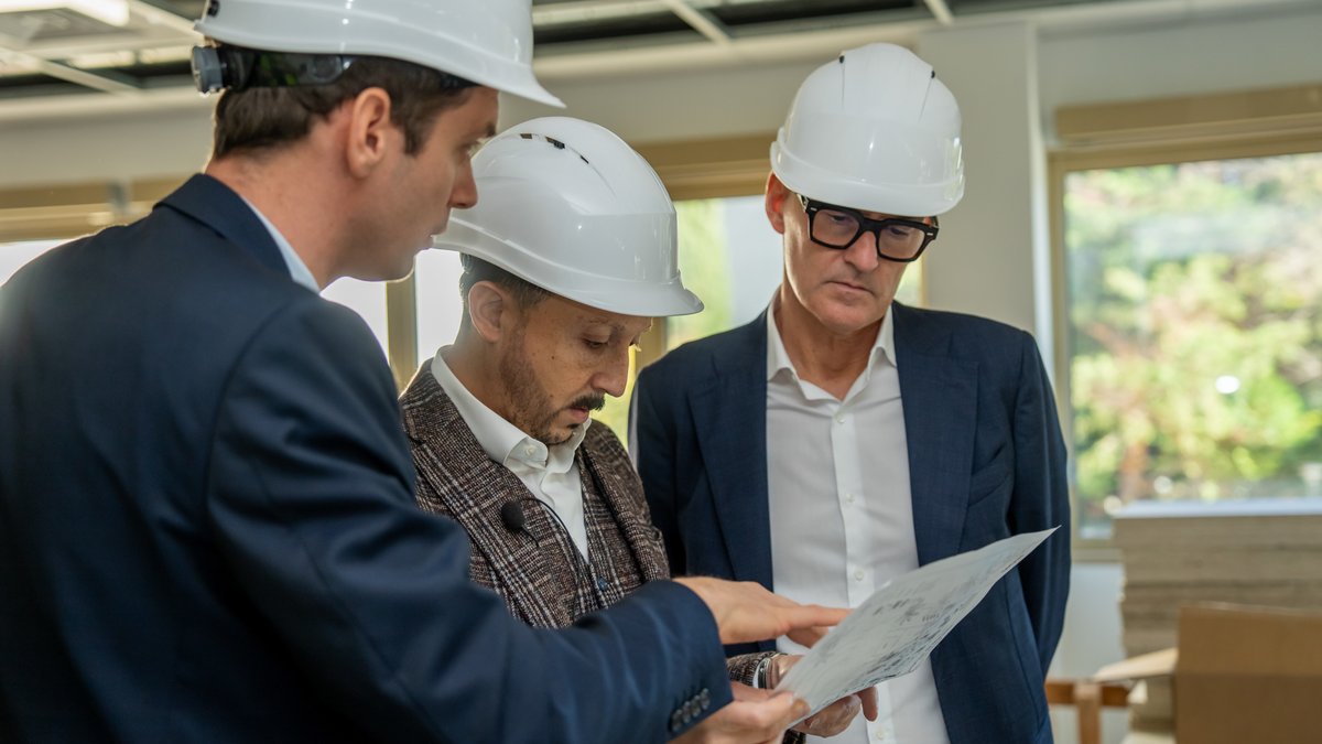 Le Président Pablo Longoria a visité hier le chantier du futur siège social de l'Olympique de Marseille. 

Plus d'infos 👉 sur.om.fr/4o5FDPY