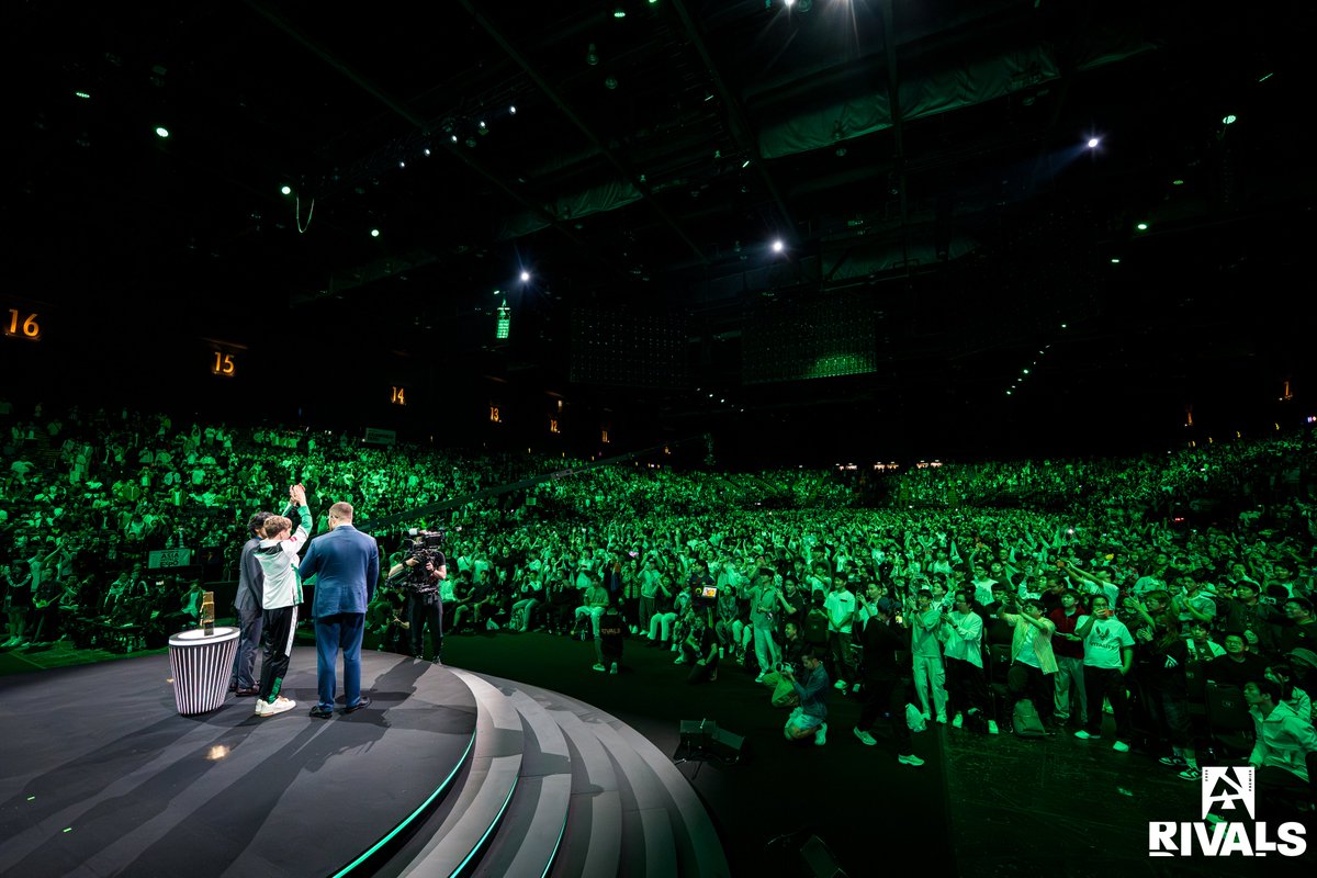 robbiedouek's tweet image. History made in Hong Kong 🇭🇰

A sold-out AsiaWorld-Arena, 30,000+ fans and the first-ever esports event awarded “M” Mark status.

@BLASTPremier Rivals 2025 wasn’t just an event - it was a statement of esports’ cultural &amp;amp; economic power.

Thank you to all our incredible partners.