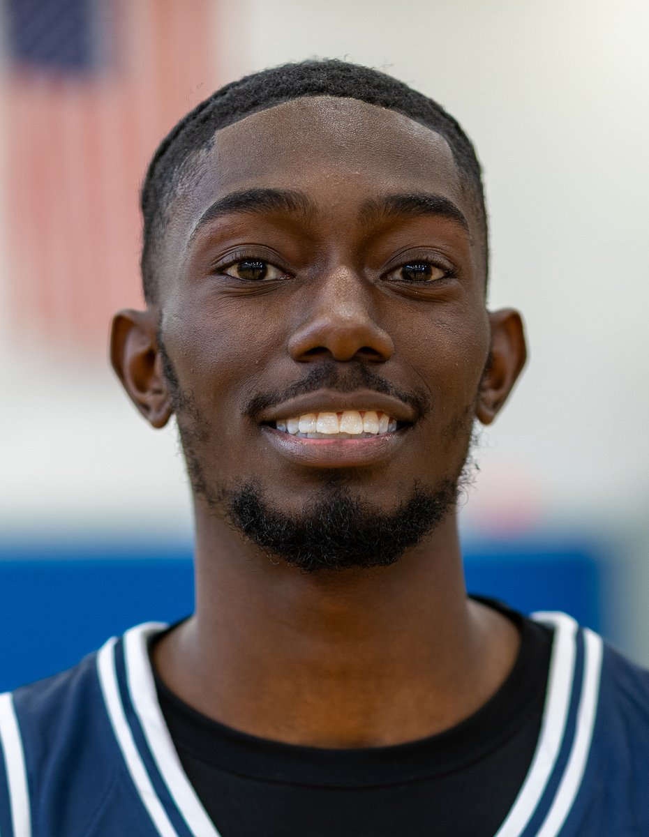🏀 PLAYER OF THE WEEK

Brandon Cromer (Clark State)

Went wild in a double OT win over UC Clermont, dropping in 44 points by converting 15-of-26 field goal attempts (58%), including four 3-pointers, and knocking down 10 foul shots. 

Added five rebounds and two assists.