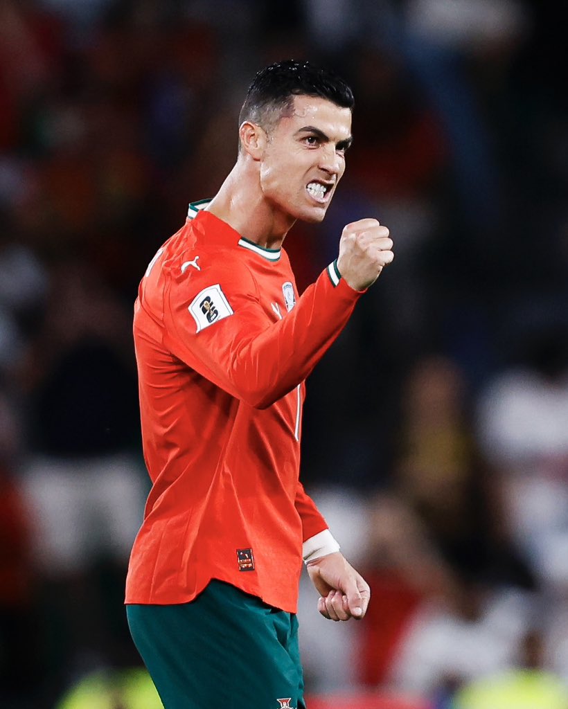Sachendra1027's tweet photo. @selecaoportugal @Cristiano @FIFAWorldCup 🔥🔥🔥🔥🌟🌟 https://t.co/HzNQE3BkbH