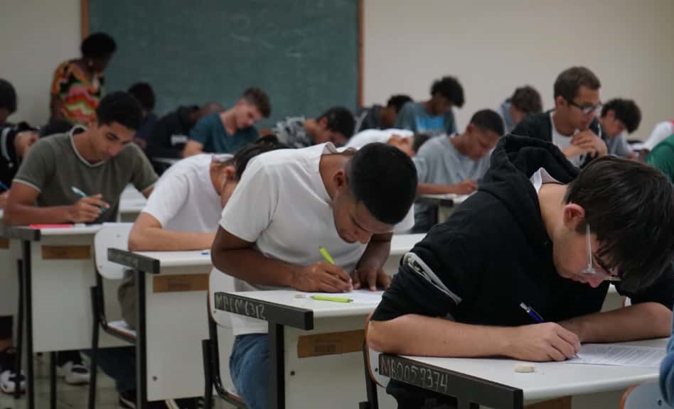universidad_uci's tweet photo. ✍️ #Hoy, como parte del riguroso proceso de evaluación liderado por la Junta de Acreditación Nacional (JAN), se aplican los exámenes integradores correspondientes a las materias clave del plan de estudios vigente. 📑🔍

#SomosUCI #UniversidadCubana #Cuba https://t.co/Bj765xSdgx