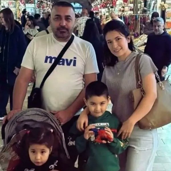 Tamamen yok olan bu aile tek başına Türkiye'nin kimliğidir. 

Olayla ilgili sorumlu görülüp tutuklananlar;
Midyeci, lokumcu, kokoreçci, kafeci.

Olayla ilgili sorumlu tutulmayanlar;
Serum takıp eve gönderen hastane
Muayene eden doktor ve hemşire
Sağlık Bakanlığı ve Gıda Bakanlığı