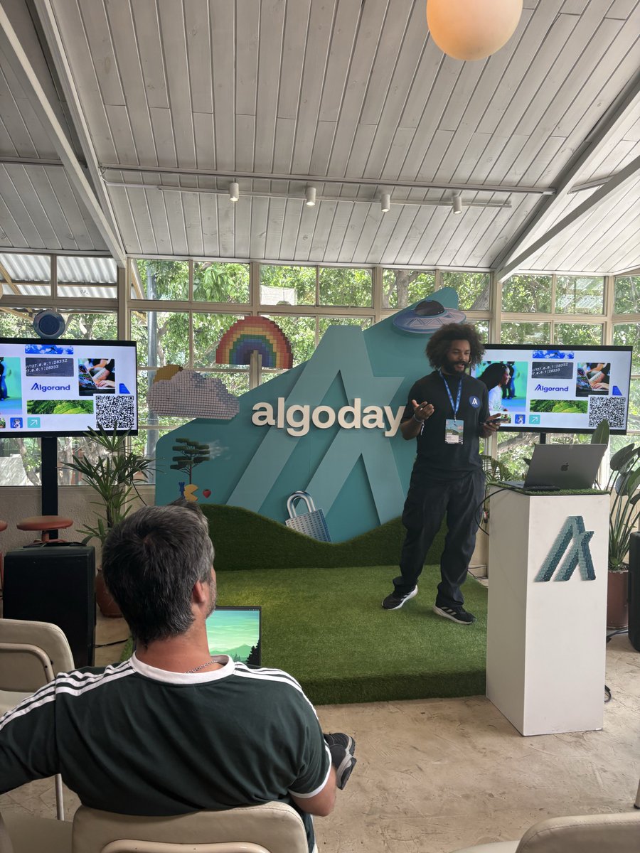 algodevs's tweet image. Our very own @JorrinB just delivered a hands-on masterclass for developers at the @AlgoFoundation Algoday event during DevCon 🇦🇷