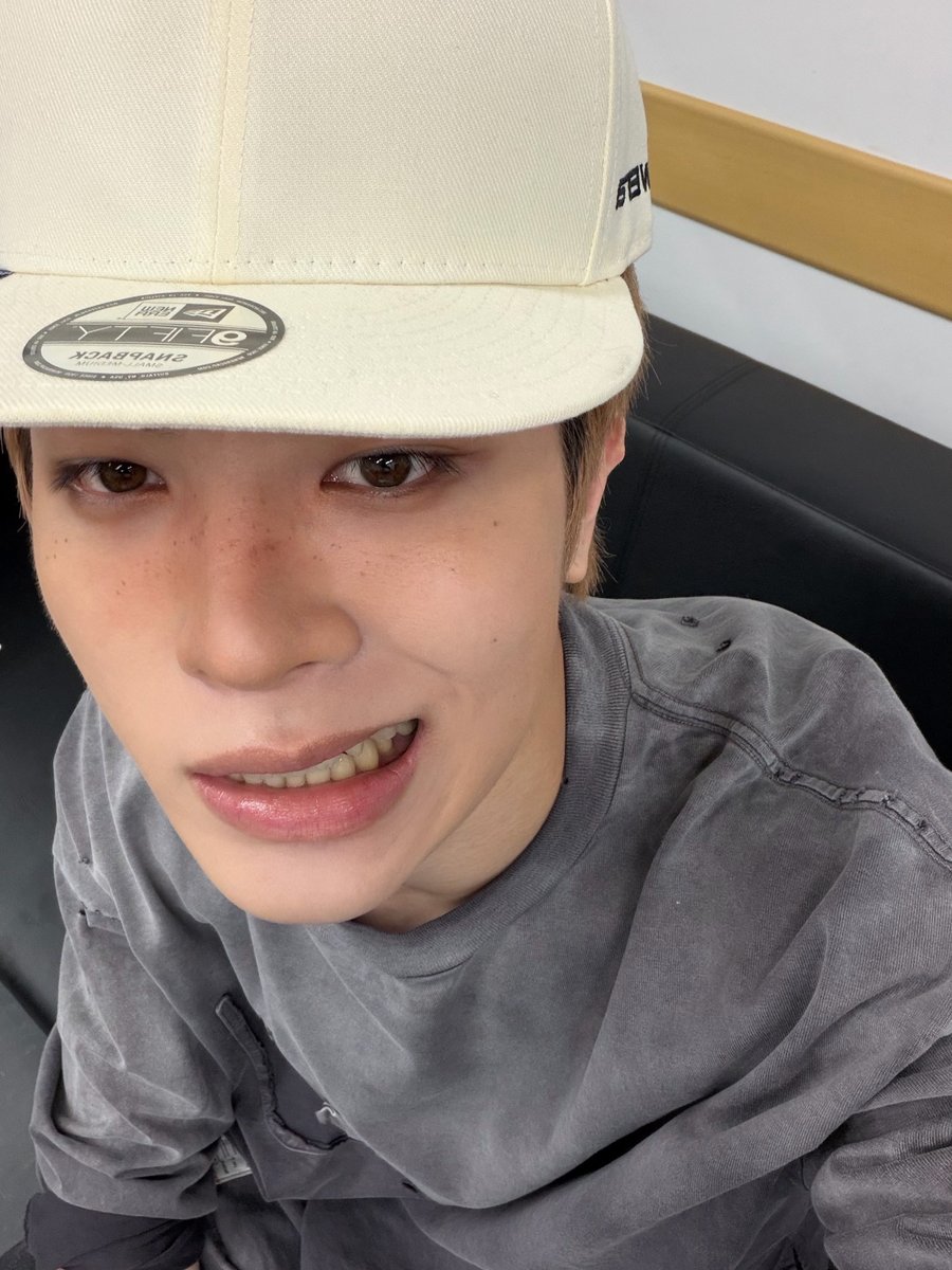 bemyybbh's tweet image. พี่ค้าบบบ ขอหมวกผมคืนหน่อยค้าบบบ