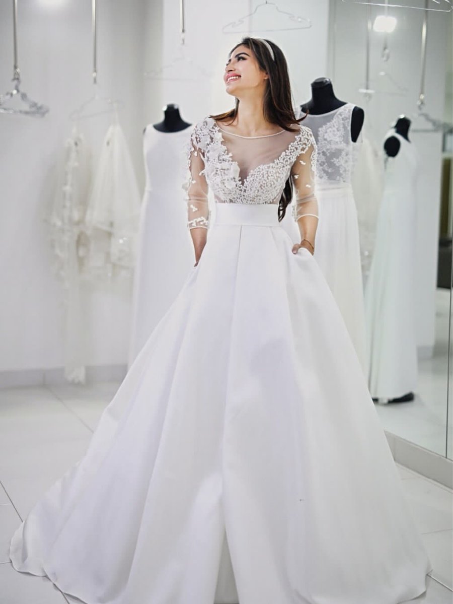 Weekendvibes_'s tweet image. Mouni Roy 🥰

#Mouni #MouniRoy