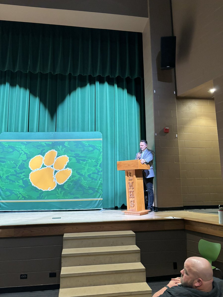 Matt Knueven tweet media