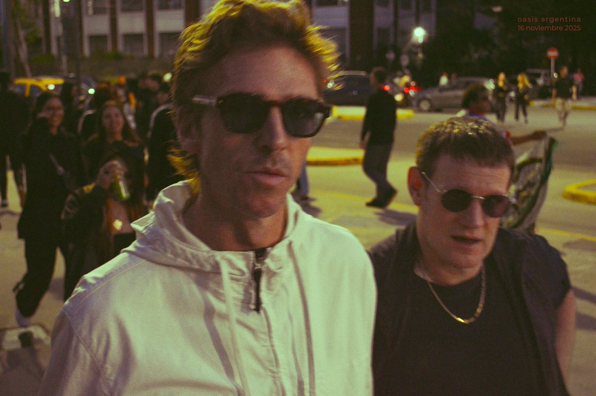 sofperalta1's tweet image. El domingo estuve sacando fotos en la previa de oasis y me crucé a mucha gente hermosa quiero que les lleguen sus fotos 🙏🏻 #oasis