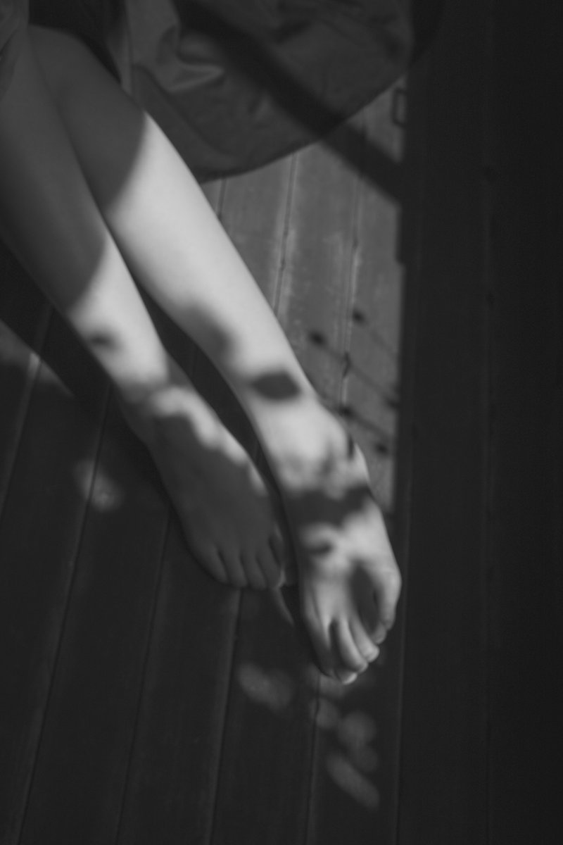 eitetsu_araki's tweet image. ここにいない私

Summer,Old house
Model:南条 葉月さん(@nanjo_hazuki)

※とむ よしださん(@thomyoshida)WSより
※「古民家」×「MF縛り」習作

#ThomYoshidaの写真講座
#MF祭り