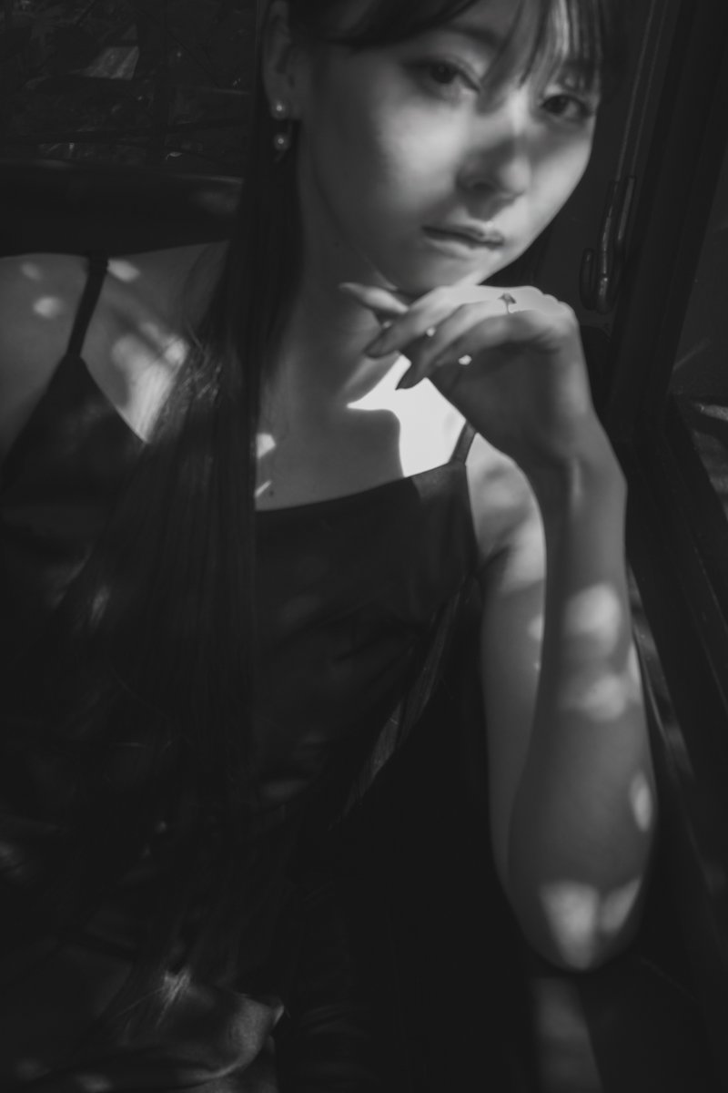 eitetsu_araki's tweet image. ここにいない私

Summer,Old house
Model:南条 葉月さん(@nanjo_hazuki)

※とむ よしださん(@thomyoshida)WSより
※「古民家」×「MF縛り」習作

#ThomYoshidaの写真講座
#MF祭り