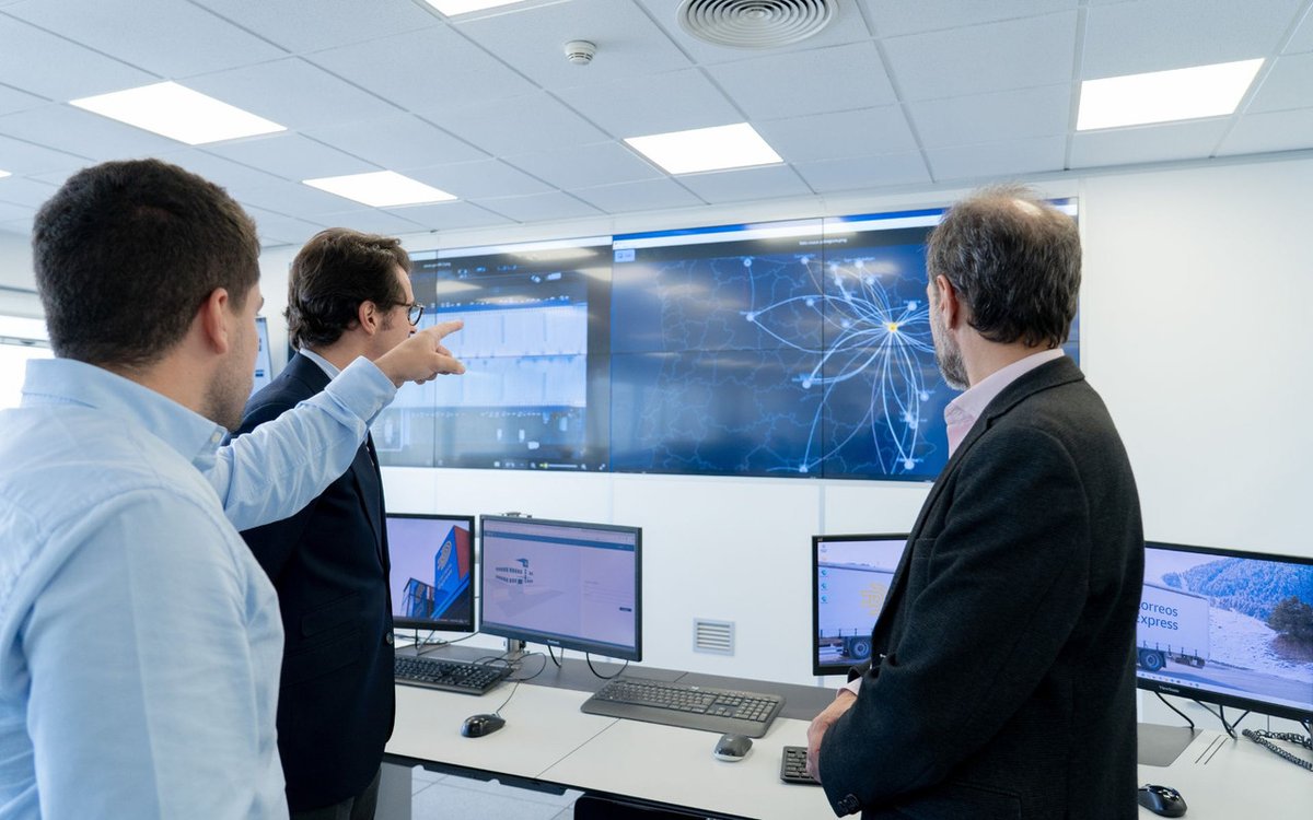 StackIntl's tweet image. “Correos Express optimiza su red de transporte con un gemelo digital” Clic aquí para saber más: oal.lu/4D0HL #IA #TI #tecnologia