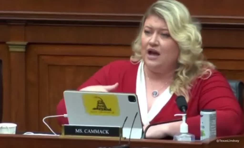 rudolfhenryk5's tweet image. Reph Rep Kat Cammack slams Democrat Stacey Plaskett for Epstein cash
“If you’re going to point fingers, better make sure your house isn’t built on donations from a convicted sex trafficker,” Cammack said. 
She’s absolutely right — Epstein donated tens of thousands to Plaskett’s…