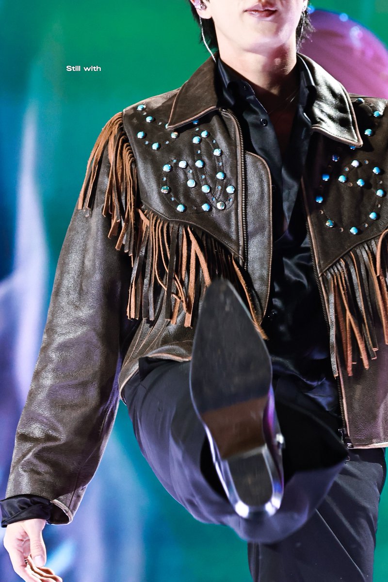 251101 
너무 귀여워🥺

#방탄소년단진 #김석진 #석진 #진 #BTSJIN #JIN #RUNSEOKJIN_epTOUR_ENCORE