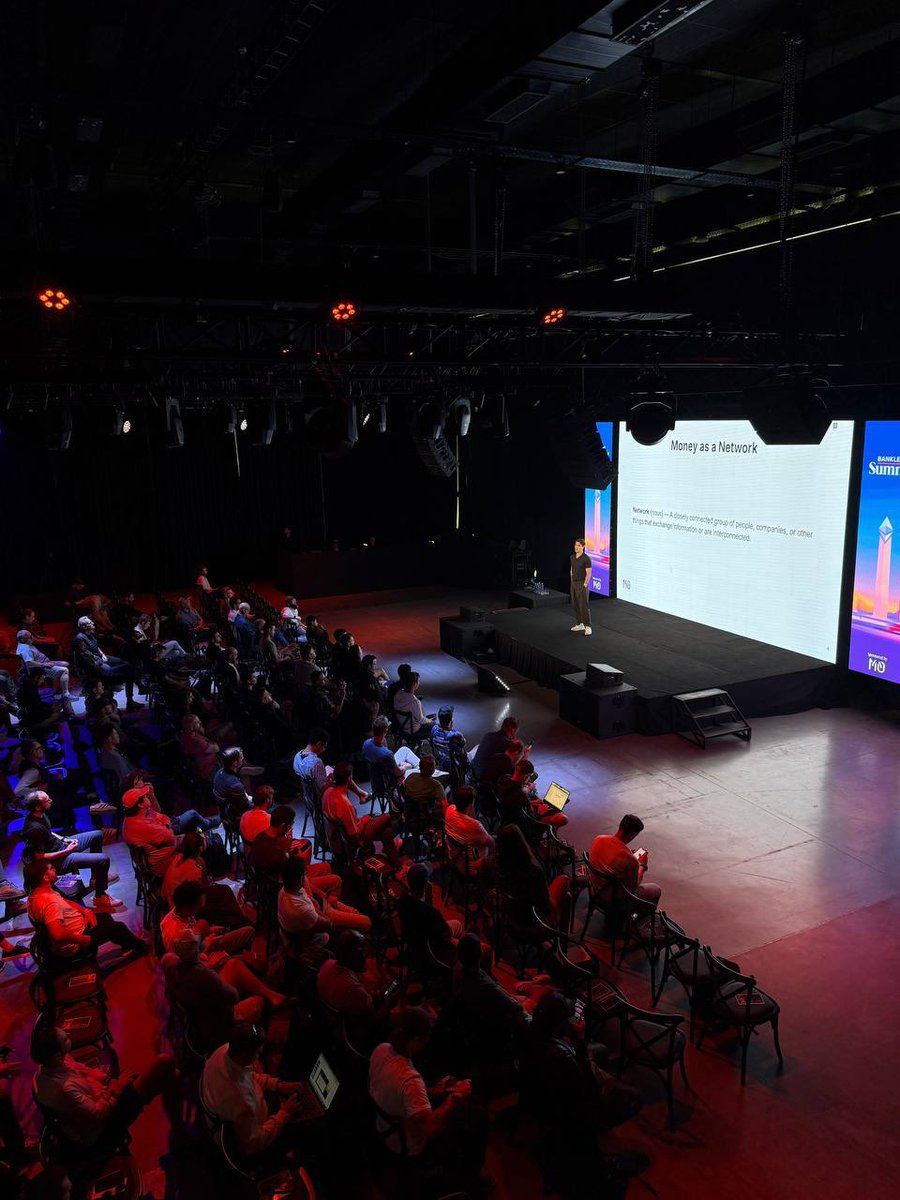 TrustlessState's tweet image. At the Bankless Summit…

- @LucaProsperi giving us a fundamental lesson in money 
- @tkstanczak showing the state of Ethereum
- And @raulvk teaching us about Ethereum P2P