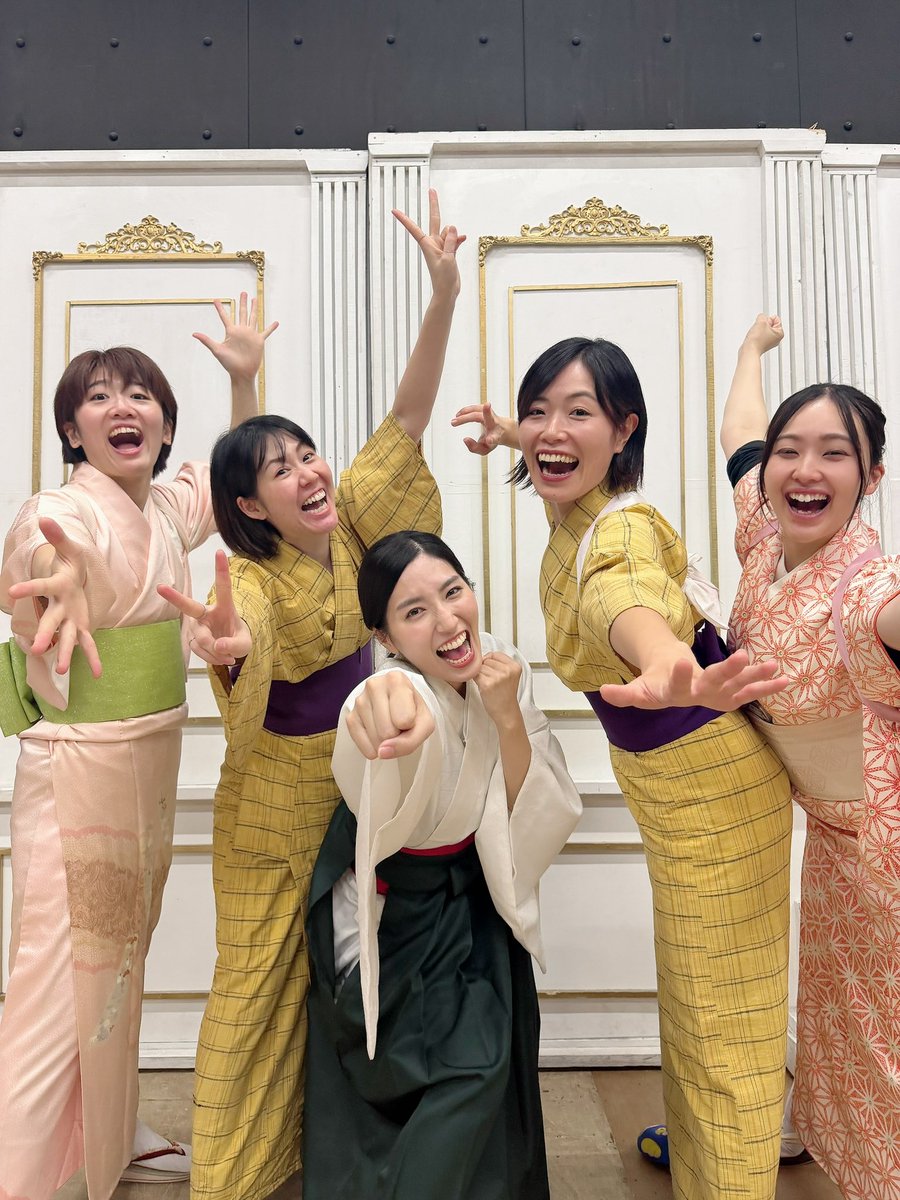 【#稽古場日誌】
今日は稽古と作業に夢中で、気づいたら写真ゼロ…！
代わりにテンションだけでも届けたくて、ジャンプ写真たちをー🤳✨笑

稽古と作業の往復でバタバタの毎日だけど、チームの熱量はぐんぐん上昇中！
明日は2回目の通し稽古‼️

討ち入る準備、整えていきますよー🔥