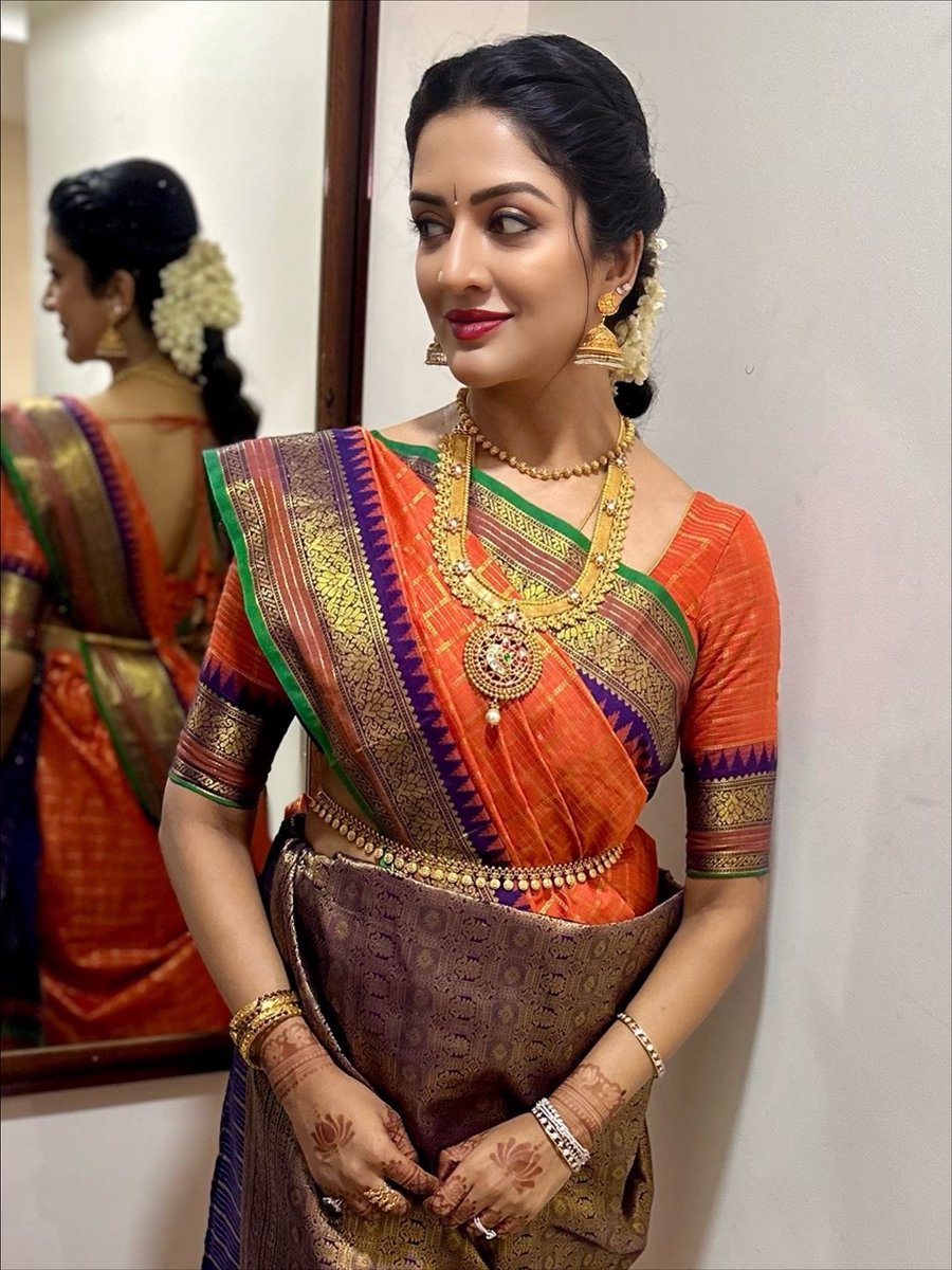 Weekendvibes_'s tweet image. Vimala Raman ✨🧡

#Vimala #VimalaRaman