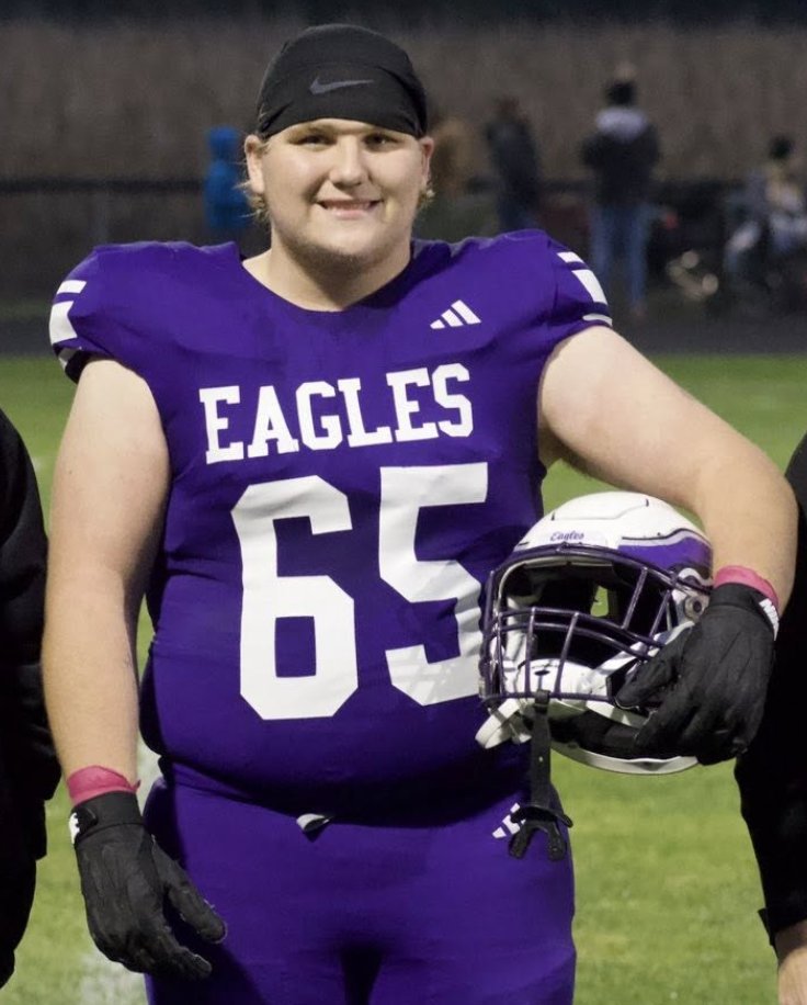WREaglesFB's tweet photo. 2025 Highlights of OL/DL #65 Derek Osburn
https://t.co/9ShqjxFrdw https://t.co/iywoDvDPb8