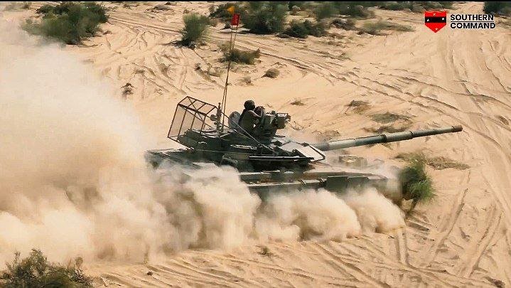 OsintTV's tweet photo. 🚨🇮🇳🪖💥Sudarshan Chakra Corps and Shahbaaz Division during #ExerciseMaruJwala in the Thar Desert under the Tri Services framework of #ExerciseTrishul.
6-12 Nov - Rajasthan https://t.co/8ROkNGQ0cq