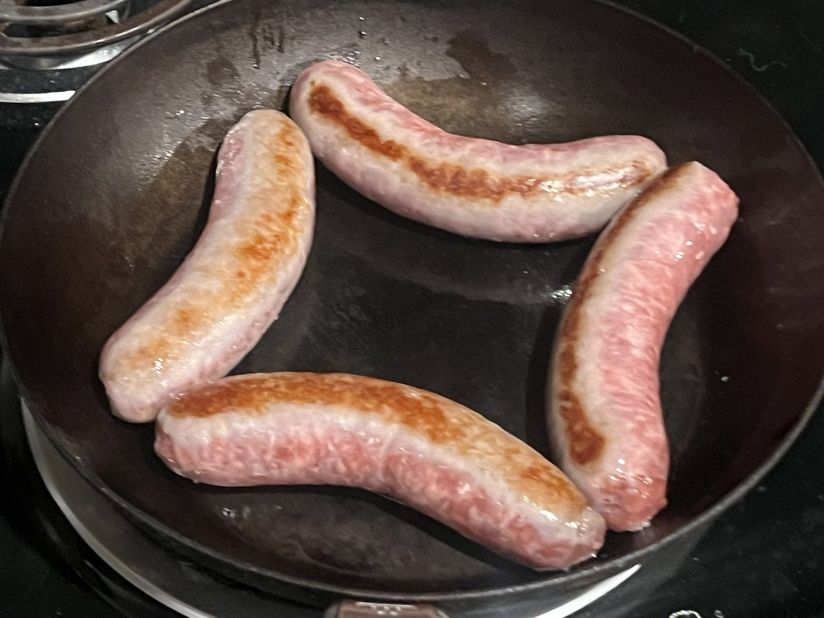 Sausage circle or sausage star?