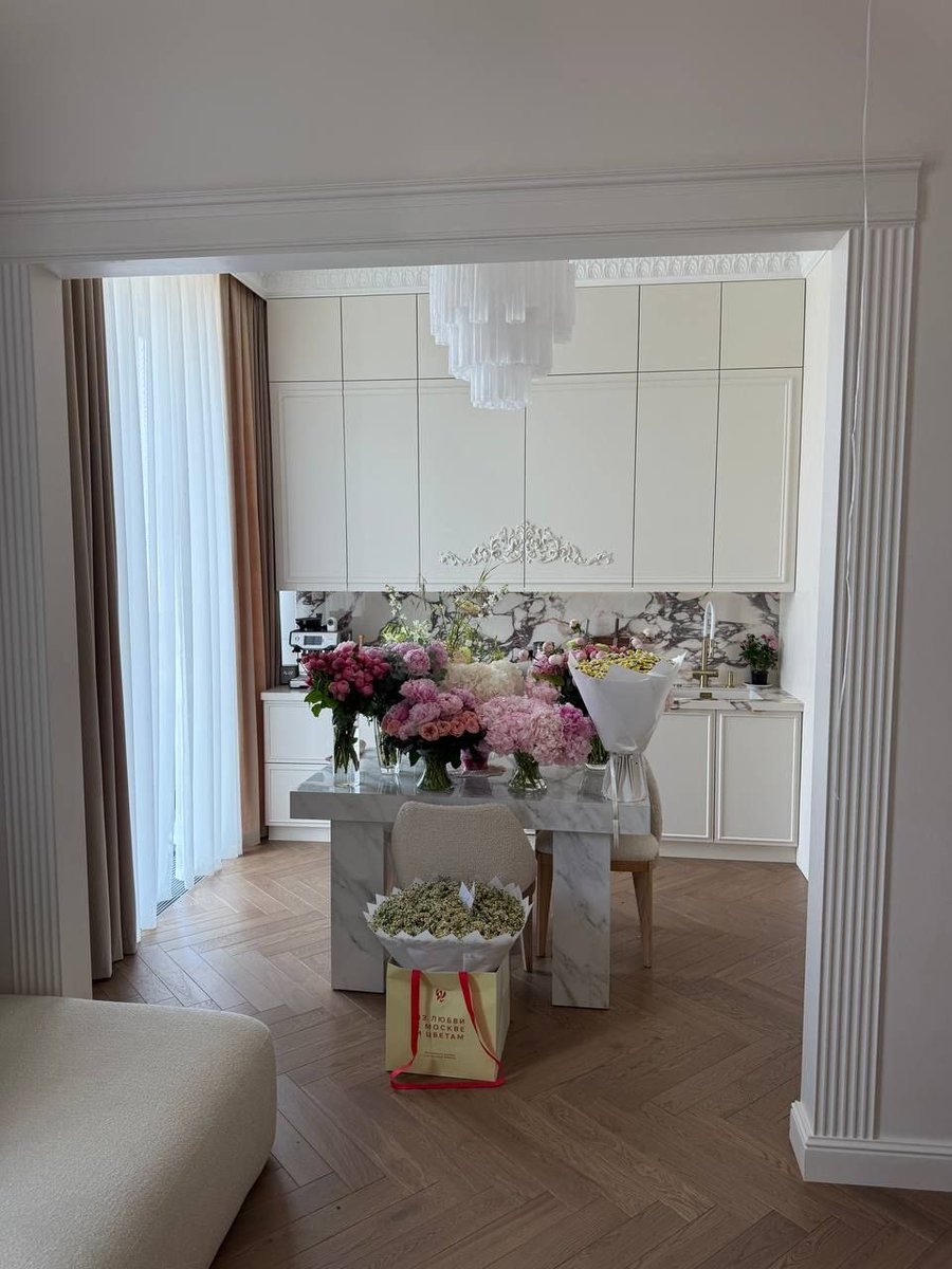 __LadyHeather's tweet image. 