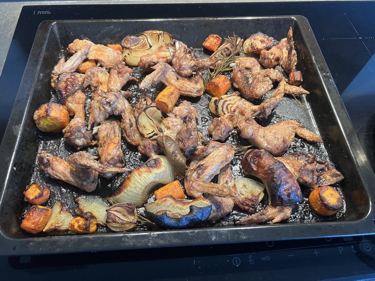 emmabuk72's tweet image. I literally started making 2 batches of this to shove in the freezer for Christmas 😂