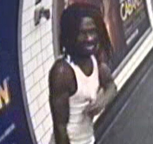 BTPCasey's tweet image. We want to speak to this man after two women were assaulted in linked attacks just 10 minutes apart on the Central Line.

Do you recognise him? Can you name him?

Text us on 61016 using reference 402 of 11 November.

More 👇

spkl.io/6001AdDWf