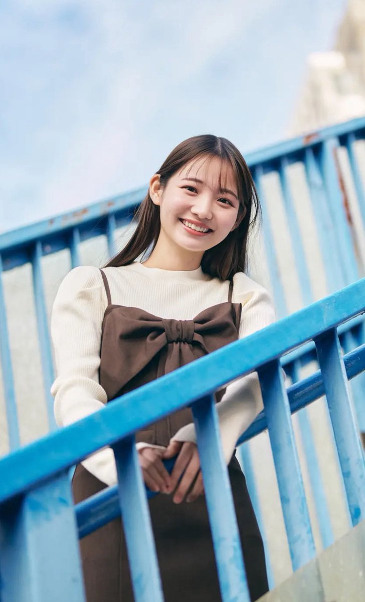 【山本かりん：インタビュー】
“国民的元気印な妹”らしさを武器に出演急増中の女優・山本かりん。屈託のない笑顔を引っ提げ、女優もバラエティもこなすマルチな才能も着々と開花し始めています！
#山本かりん #bijoux 
 
インタビュー記事はこちら！
kukkatokyo.com/articles/11285/