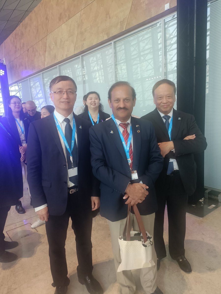 mfarooqbukhsh's tweet photo. Lunch time vibes 😍

Just attended a lunch reception on the invitation of #china at #ITUWTDC #Baku @Azerbaijan and also tasted a china tea ☕😊

#goodaf https://t.co/hWvQl0jiYn