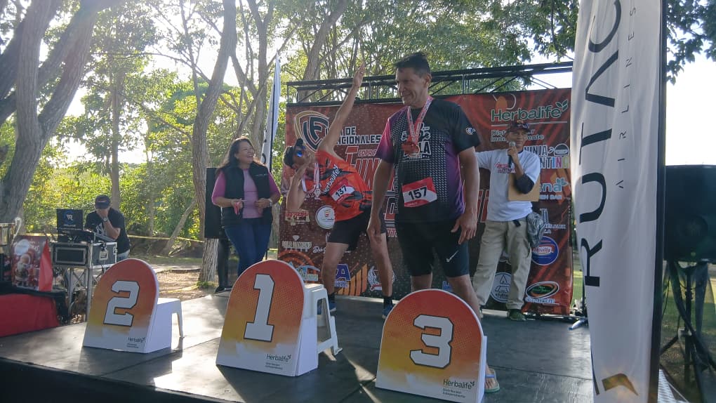 jeampoolnaima's tweet image. Que nuestros esfuerzos desafíen las imposibilidades, recuerda que las grandes proezas de la historia fueron conquistadas de algo que se creía imposible. 

Gracias por el apoyo y la confianza.

Volveremos en la próxima, en búsqueda de una nueva estrella.  @clubcoralesfit