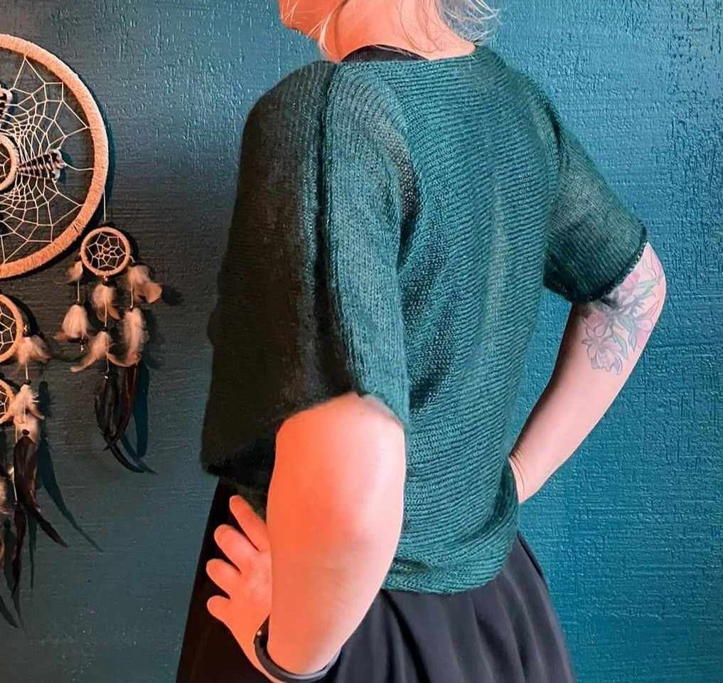 SuperSoftKnits's tweet photo. #Knit #yoga #Sweater #CrossShrug #Cropped #Mohair #Silk #ShortSleeve #YogaSweater #DarkGreen #Twist #Bolero #handmadesweater
https://t.co/uAxke2bEK2 https://t.co/N9GRl8aPFQ