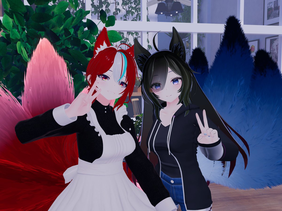 先日のメイドさん集会のアフター。
ツーショ頂きました。

シロツチさんとサキュ衣装合わせ✨
めちゃ素敵なお姉さん！
<a href="/sirotsuchi2351/">シロツチ</a>

アスタルテアさんとウルフェリア合わせ✨
昔、アスタルテアさんをリスペクトして
作ったうちの六尾、初のツーショ！
<a href="/Astartea_JP/">アスタルテア</a>

ありがとうございました！😆✨