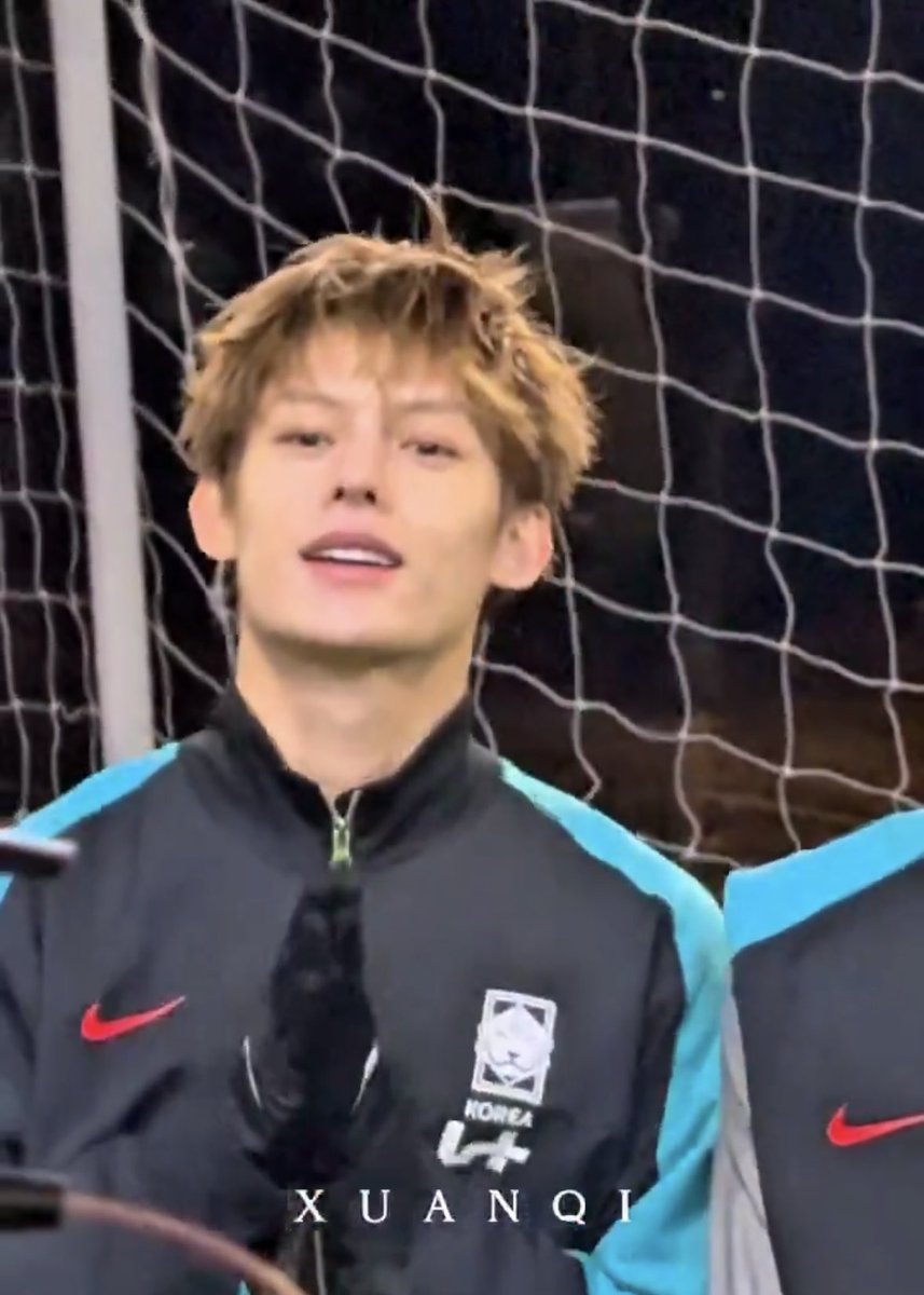 jamesnmoons's tweet image. PRETTIEST HUMAN BEING ON THE ENTIRE PLANET