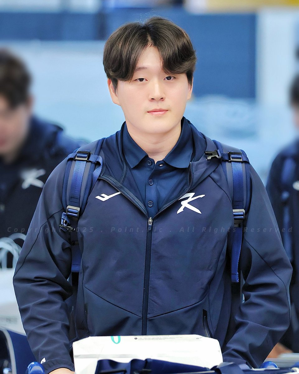 pointpic_'s tweet photo. 야구가 끝이라니 ....🥺
#두산베어스 #김택연 https://t.co/77kt0lGBOC