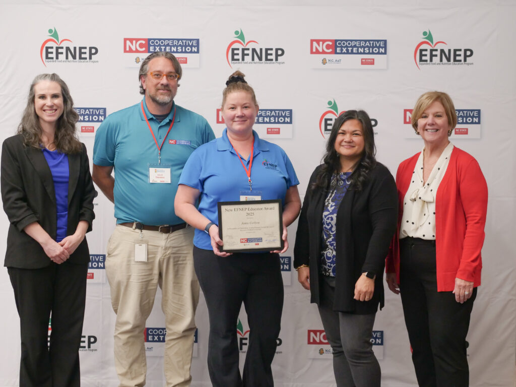 New EFNEP Educator Award Winner: Jamie Carlson efnep.ces.ncsu.edu/2025/11/new-ef…