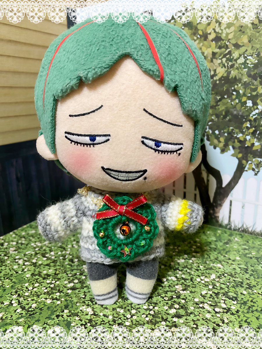 daisy_sakura's tweet photo. 🧶クリスマスセーターを通販します🎅

今回はリースとポインセチアの２つ🎄首のキラキラ糸やヒラヒラ糸がポイント🌟
袖はいつもより少し長めです

21日(金)22時予定です。よろしくお願いします🙇‍♀️ https://t.co/9rFG9ytApF