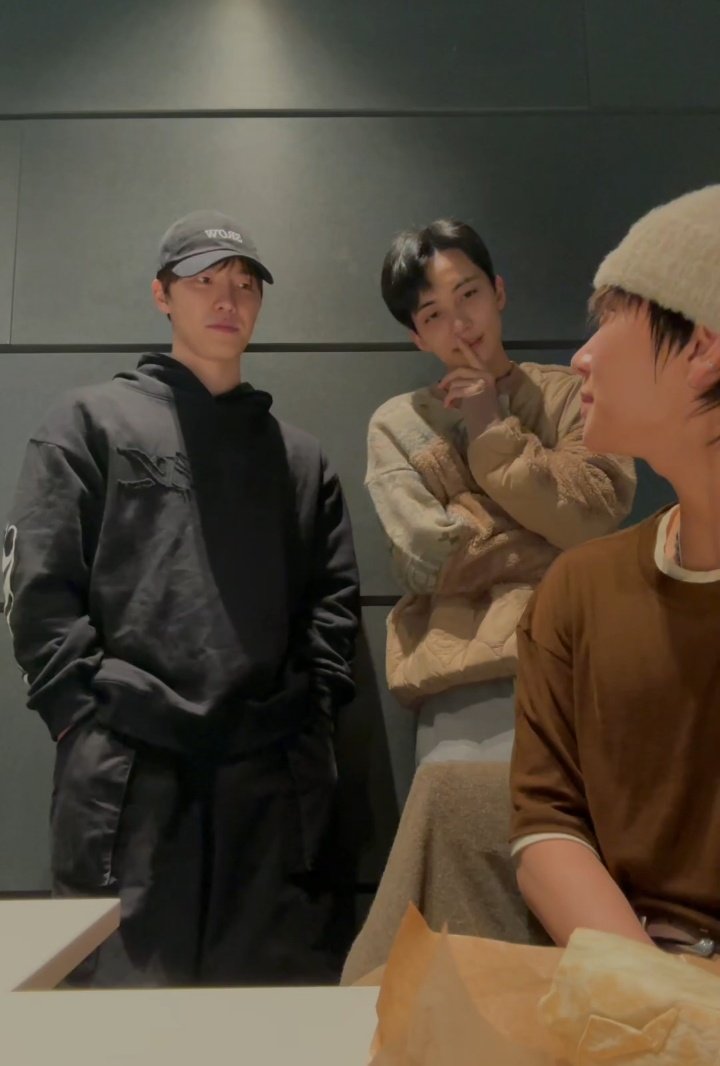 OMG JOSHUA LIVE WITH JEONGHAN AND DINO 😭