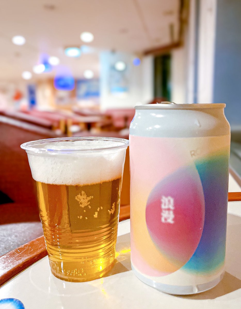 aka_22's tweet photo. 行きのフェリー乗船前に、西大分港FT近くのボトル専門店SPICE UPさんで購入。ノボルブルーイングの浪漫 ROMANTIC（NON DH Pale Ale）→あえてドライホップをしないペールエールの意。

全体的にクリーンで品があってやっぱりおいしいノボルさん。ラベルには見覚えのある福岡の某店が！
#NOVORUBREWING https://t.co/Wxu5UFkOFy