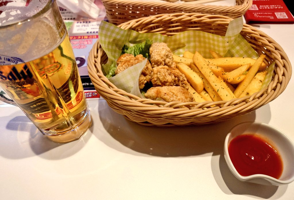 ☀☔
コロナぶりにカラオケしたら声出なくなって歌えなくなってたから
ヒトカラ🎤で練習
やっぱり出なくてキツイだけで楽しくないわ（笑）