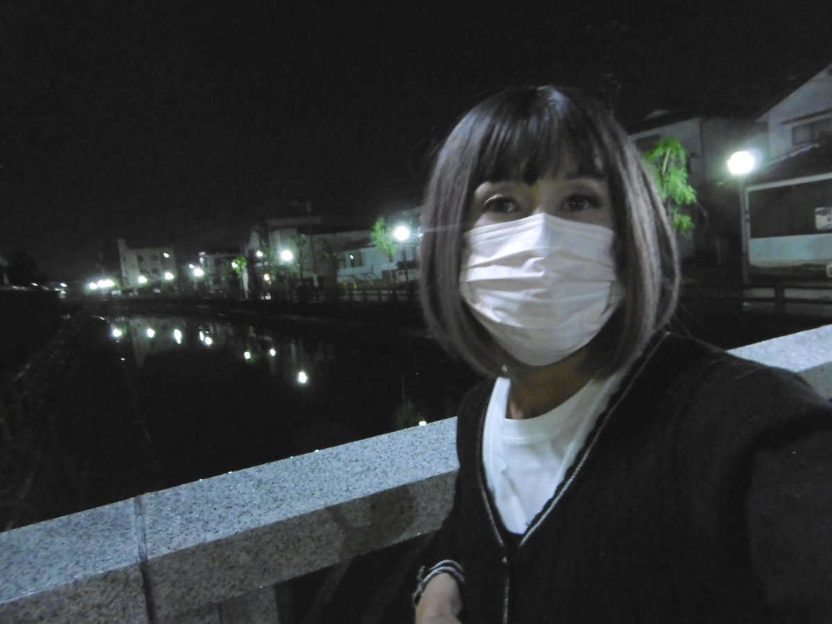こんばんは☆彡
今日は娘が風邪気味で学校をお休みしてるので早めの帰宅です。

遅くなりましたが…
皆さん今週も頑張ろうね♪