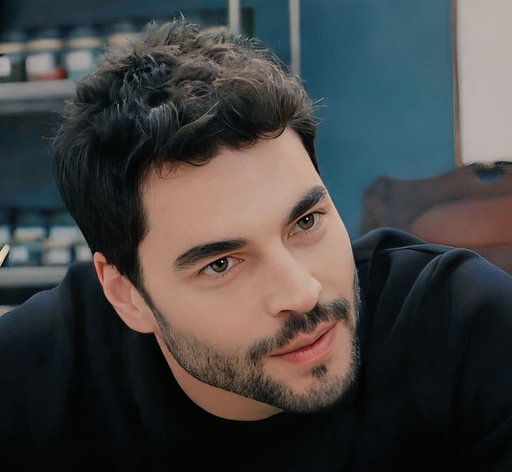 Kılıç Tütüncü 🔥❤️‍🔥

        ✨️#𝐴𝑘ı𝑛𝐴𝑘ı𝑛ö𝑧ü✨️