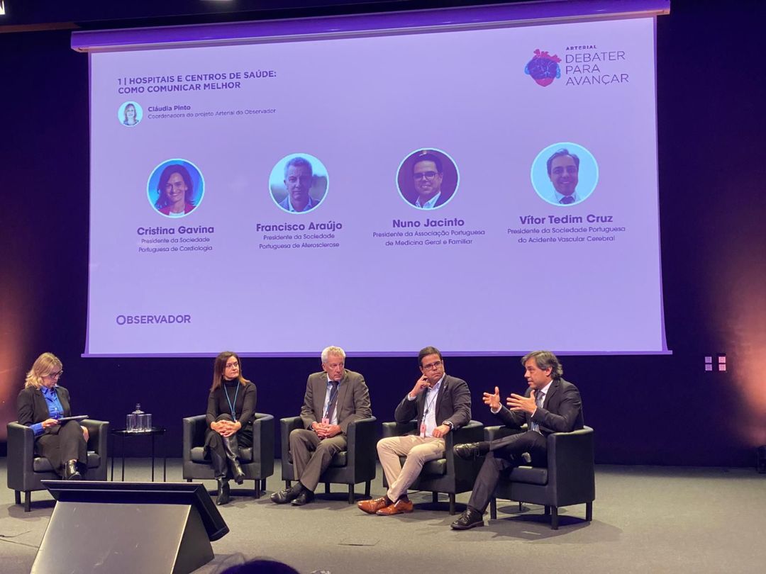 SPAVC_pt's tweet image. Ontem, teve lugar o evento do Observador dedicado ao tema “Como reduzir as mortes por AVC e enfarte em Portugal”. ​🧠​

📸Confira o registo fotográfico da sessão que contou com a participação do Prof. Vítor Tedim Cruz, Presidente da SPAVC.

#SPAVC #DebaterParaAvançar