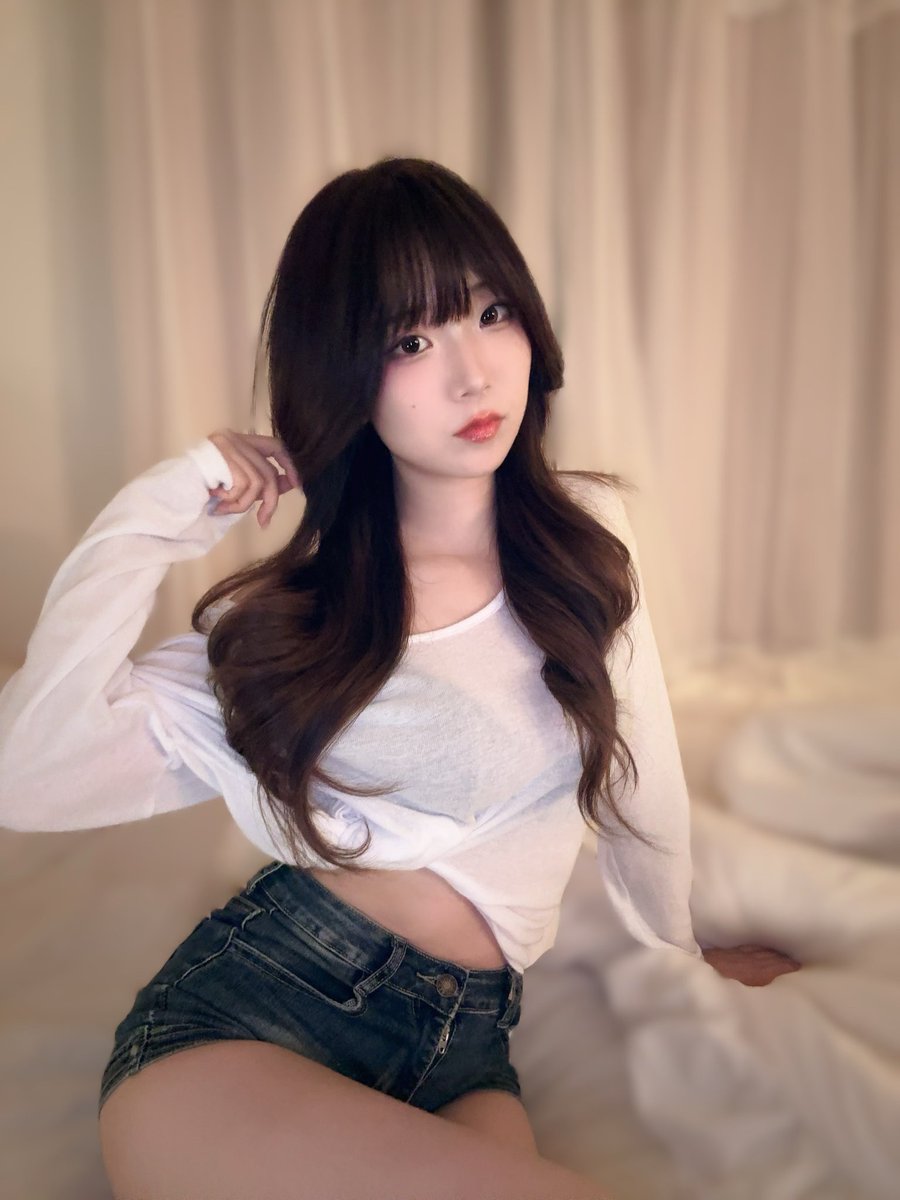 hattie_cos's tweet image. AFA Singapore 2025 is almost here~! 💫
I’m making special AFA goods right now! 💖
Hope you’ll like them when you see them at my booth 🥰
Let’s have fun together in Singapore! 🇸🇬
#AfaSG25