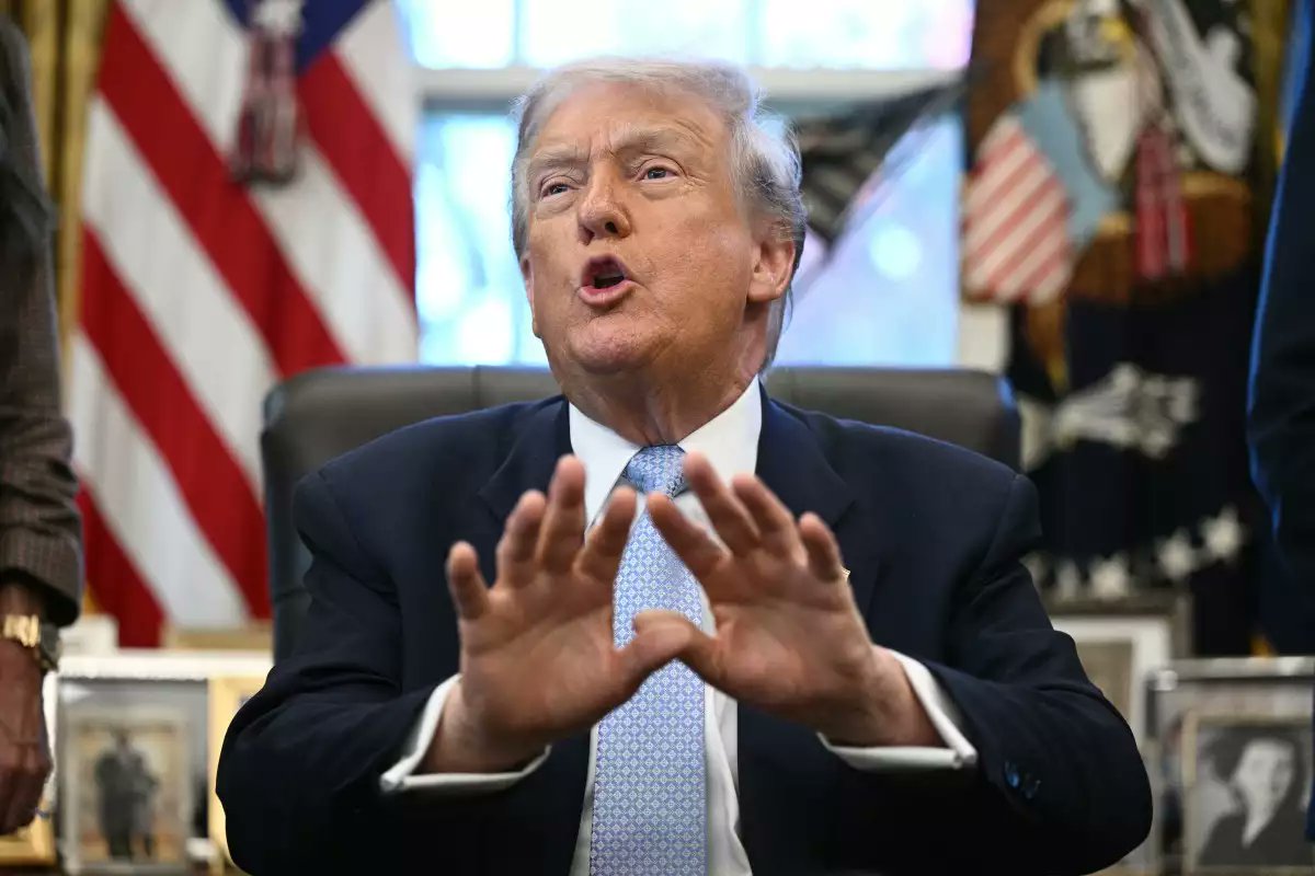 PodermxXmx's tweet image. #PoderCiudadano Informa:
“No estoy contento con México… tenemos las direcciones de cada narcotraficante&quot;: Trump. 
* Retan Narcos Plan Michoacán. Bloqueos en 12 municipios.
* ONU urge a México investigar agresiones y posibles infiltraciones en marcha de la Generación Z.…