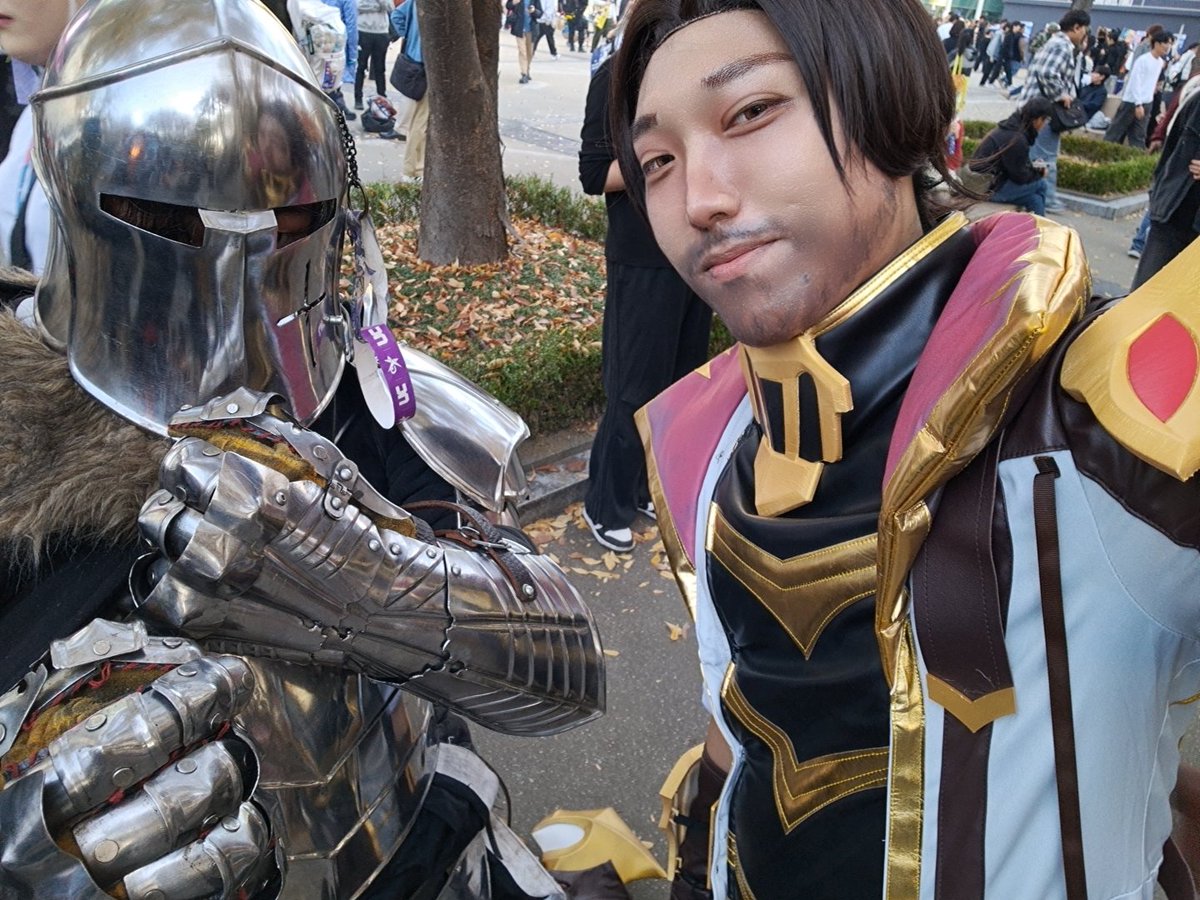 낭만을 좋아합니다

이러한 것들이 낭만이고 웃음을 지니면서 의리까지 챙겨주는 멋진 코스프레와 코스어 분들이 아닐까요

펩시맨님 - <a href="/deer_Daisuki/">료마(지스타 토~일)</a> 
리썰 - <a href="/kusanagino1/">김씨(MR.KIM)</a> 
기사님 - <a href="/kim_solar_cos/">solar(지?스?타)</a>