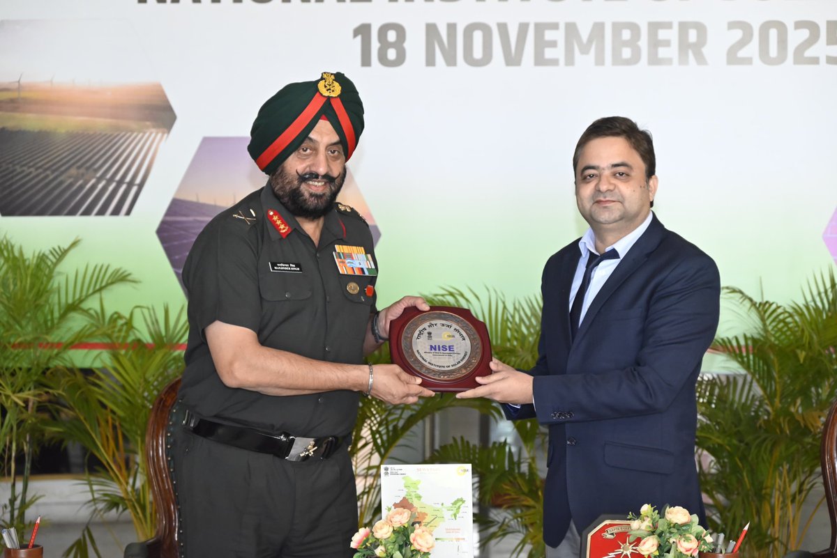 SWComd_IA's tweet photo. Adopting Clean Energy 

On the 245th Raising Day of the Corps of Engineers, HQ South Western Command formalised an MoU with the National Institute of Solar Energy (NISE) for Training, Capacity Building, Technical Advisory support and Performance Audit of existing Solar Plants. 

#LtGenManjinderSingh, #ArmyCommander, #SaptaShaktiCommand and Dr Mohammad Rihan, DG NISE signed the MoU marking the historical occasion.

#NISE also conducted an enriching lecture for enhancing awareness of children on Clean Energy.

#IndianArmy 
#CorpsOfEngineers 
#CorpsDayEngineers 
#NISE 
#RenewableEnergy
#SolarPower
#CleanEnergy

@adgpi 
@PRODefRjsthn
@Nise_Gurgaon