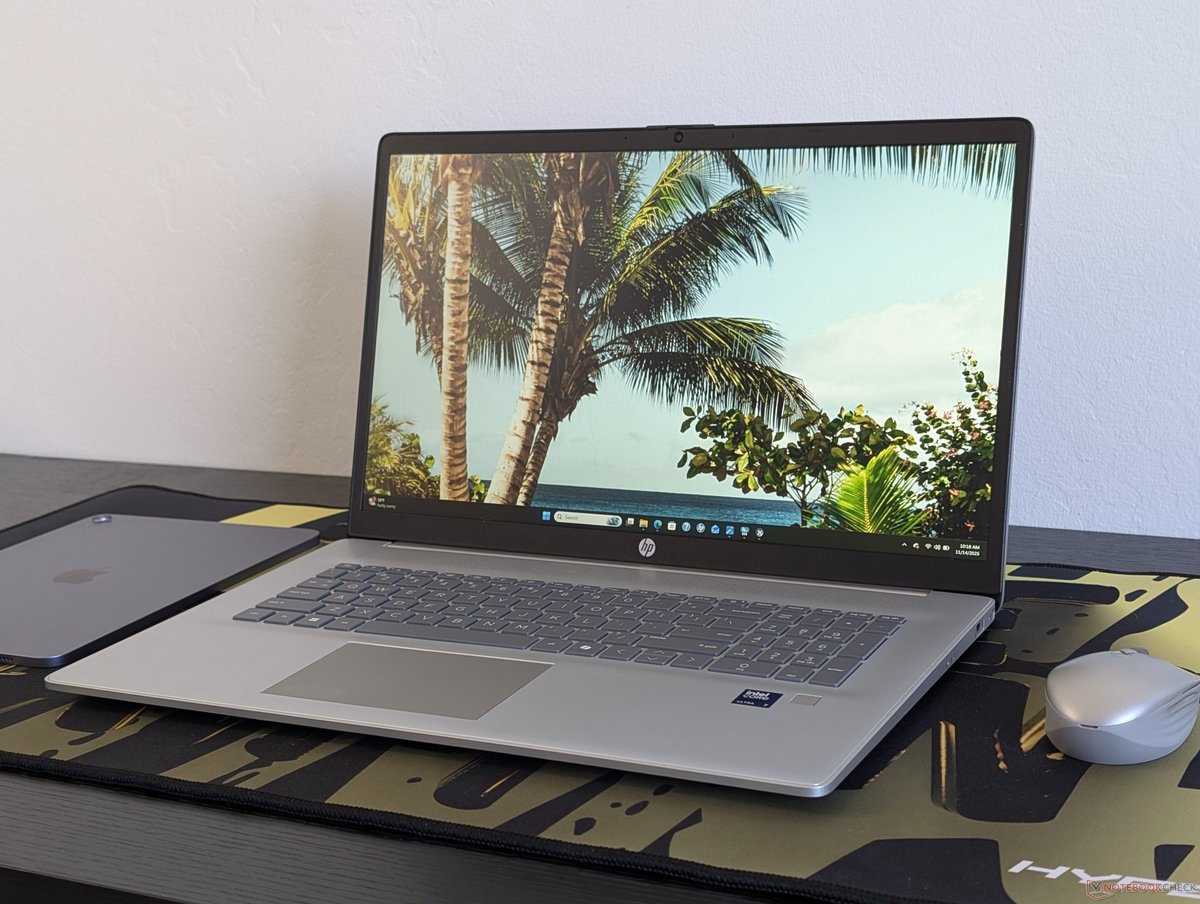 notebookcheck's tweet image. HP 17t-cn500 Laptop Test: Großer Bildschirm für einfache Multimedia-Anwendungen dlvr.it/TPKfkx #HP17t #LaptopTest #Multimedia #17Zoll #Technik