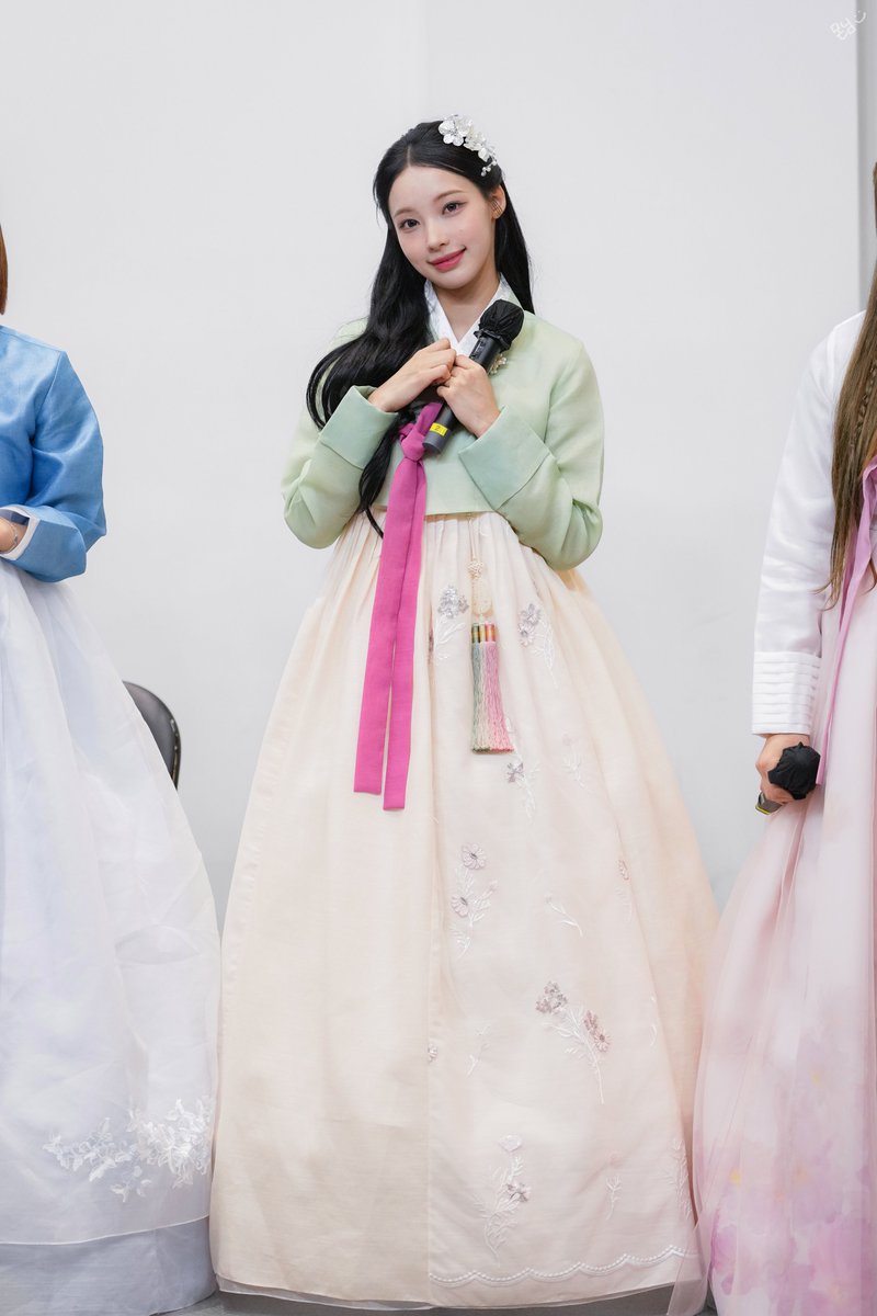 mon__nim's tweet image. 251009 뮤빗 팬사인회

@RESCENE_twt
@RESCENEofficial
#RESCENE #리센느 #リセンヌ #REMINE #리마인 #원이 #WONI