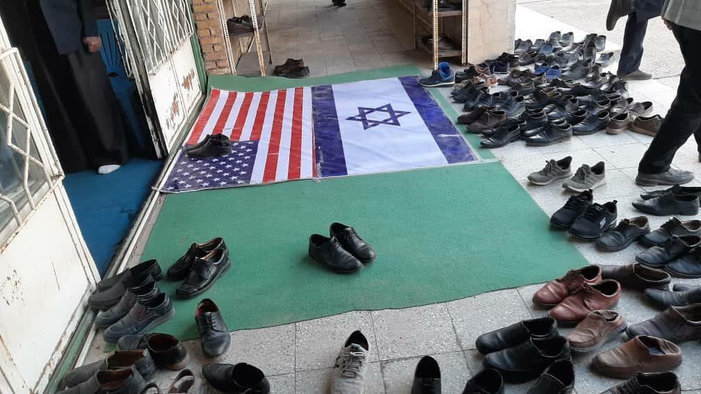 ProjectLeonOnX's tweet image. It is interesting to know that the only nation that supported Israel after the events of October 7, and even before and after, was the nation of Iran, and Iranians are the biggest supporters and perhaps the only pro Israel and USA in the Middle East. Entrance door of a mosque in…