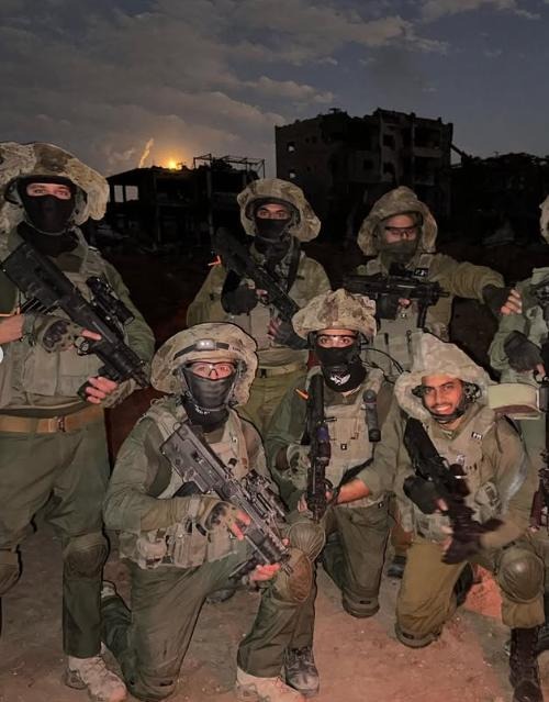 🚨The #HindRajabFoundation has filed a criminal complaint in #Denmark against Israeli soldier Ohad Hillel for war crimes in Gaza.
Hillel was involved in the destruction of Jabalia, the arson attacks in Shuja'iya, and attacks on schools and UN buildings.
More info ⬇️