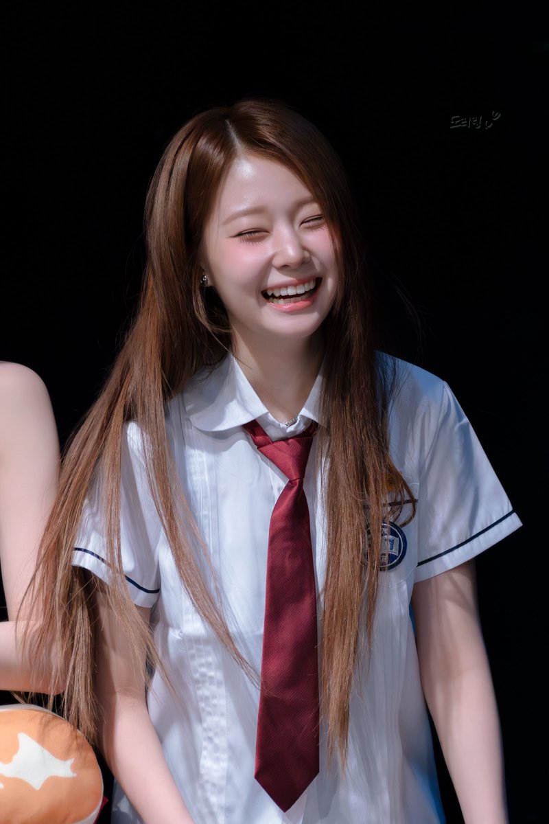 dory_1209_'s tweet photo. 250928

😂

#세이마이네임 #도희 
#Dohee #Saymyname https://t.co/wD4CpBXlAp