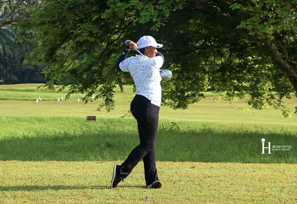 ibomhgr's tweet image. 🏌️‍♂️READY FOR A SWING?

Imagine the thrill of swinging your club, the rush of the ball flying through the air and the satisfaction of sinking that putt! 

Book your tee time now! 📲 +2348080527411

#IbomHotel #GolfResort #TeeOff #fyp #explorepage #ibomhotelandgolfresort